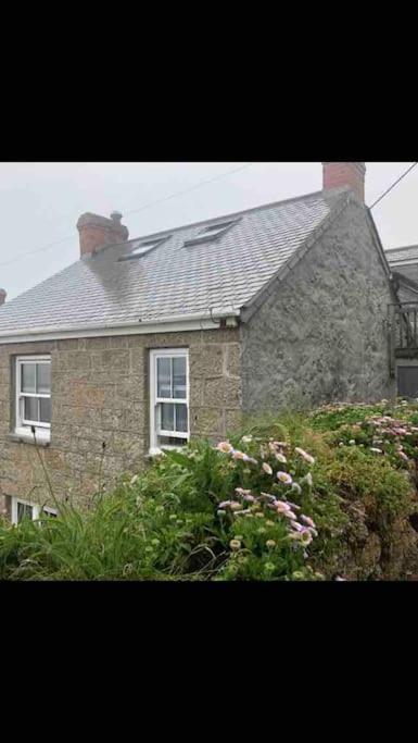 Amazing Seaside Loft Apartment With Sea Views . Sennen Cove Exterior photo
